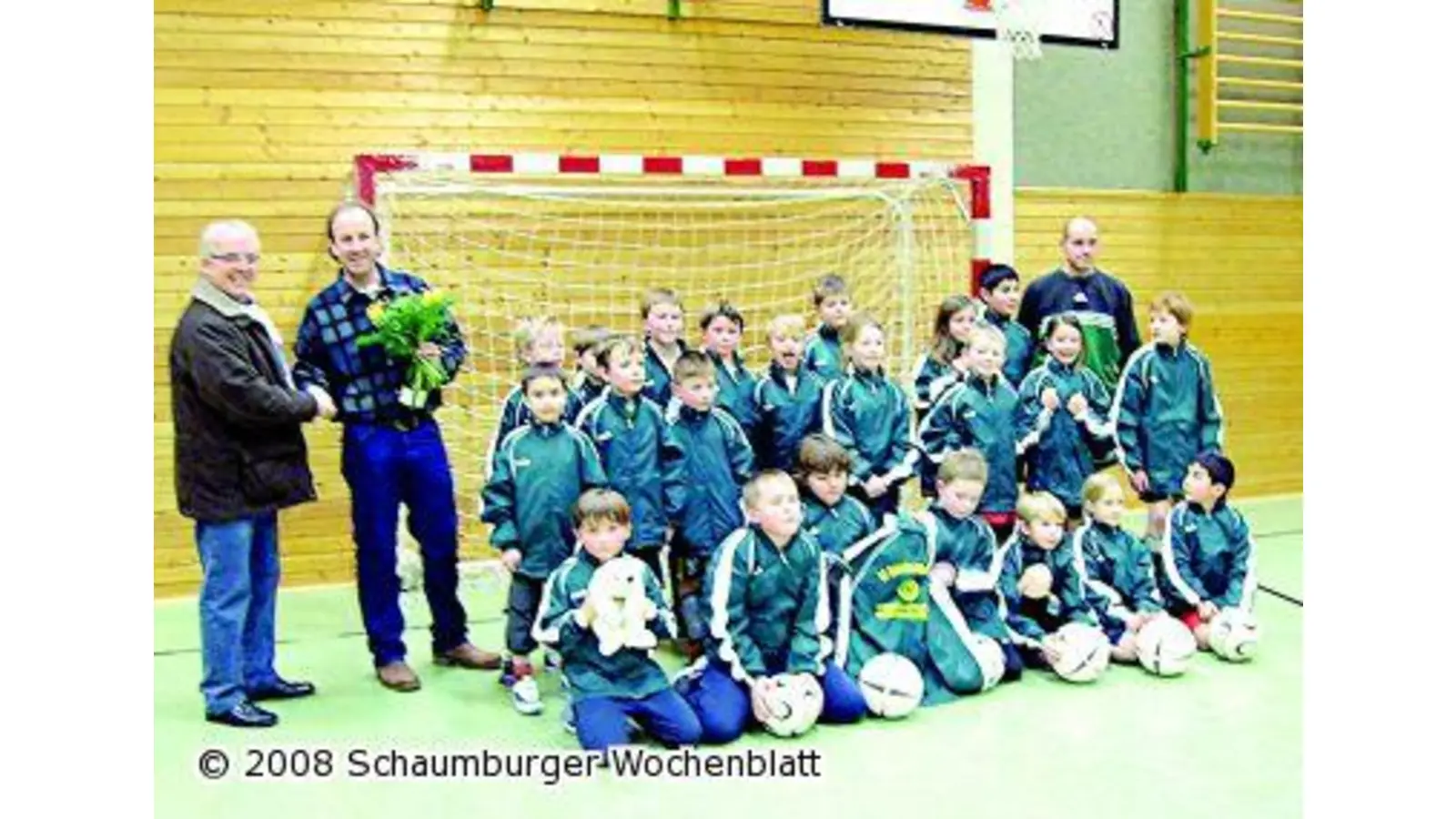 Neue Regenjacken (Foto: ste)