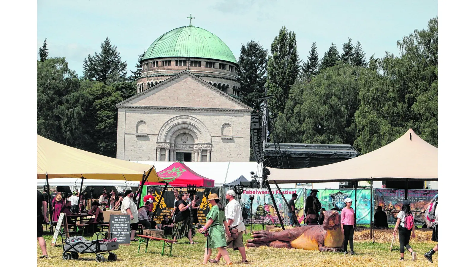 Phantasiewelten auf der Mausoleumswiese (Foto: nh)