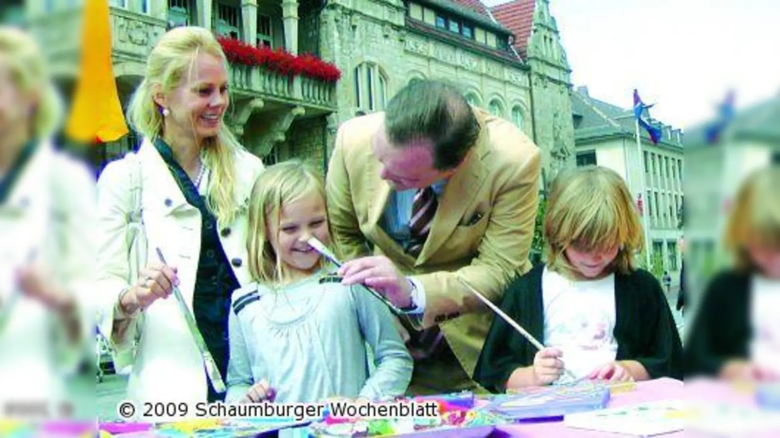 Fürstenpaar eröffnet Kinderfest (Foto: hb)