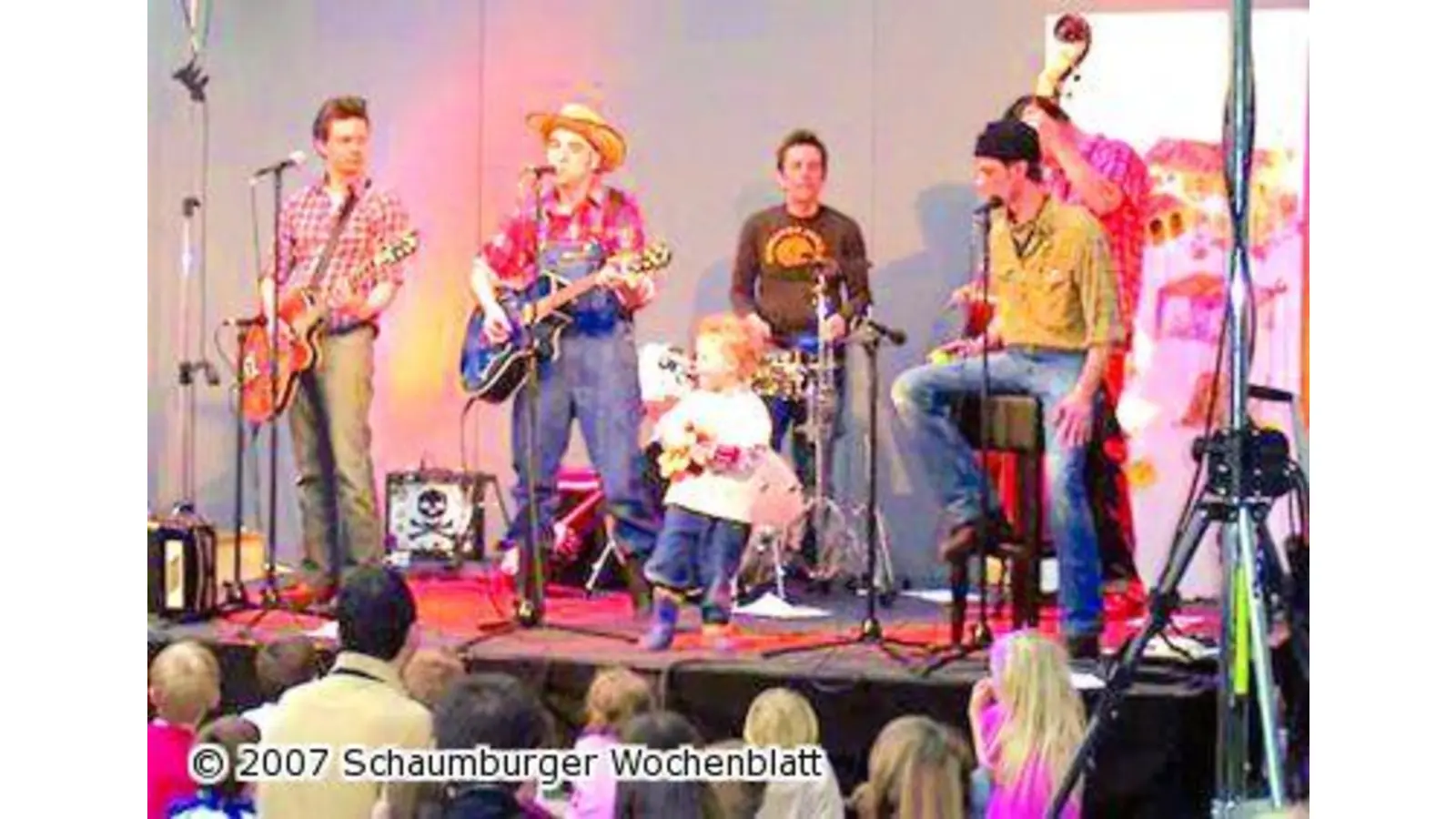Mit Kuh Hella auf Tuchfühlung gehen (Foto: red)