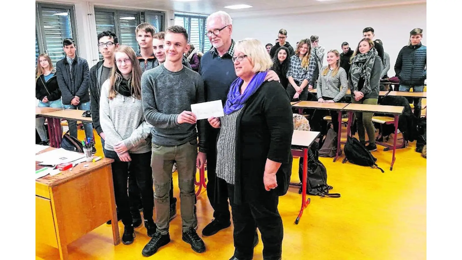 Spende für Schule in Kenia (Foto: bt)