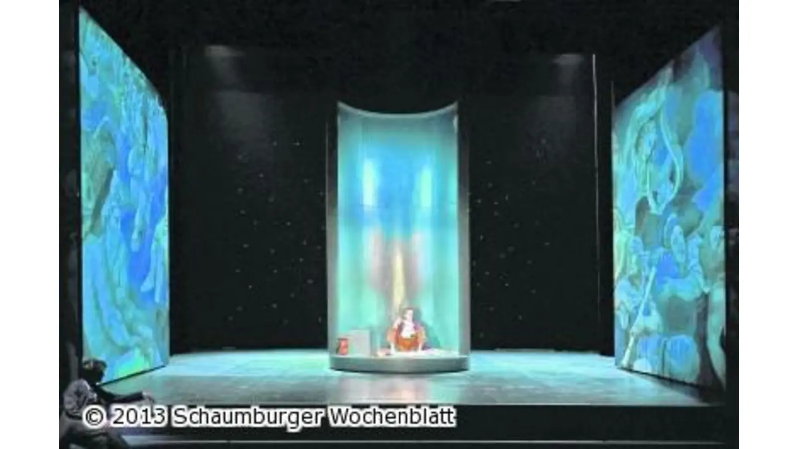 Der Tragödie erster Teil im Saal (Foto: hb)