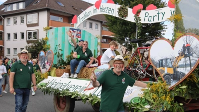 Hat Tradition im Herzen und Party im Blut: Der Heimatverein Luthe. (Foto: tau)