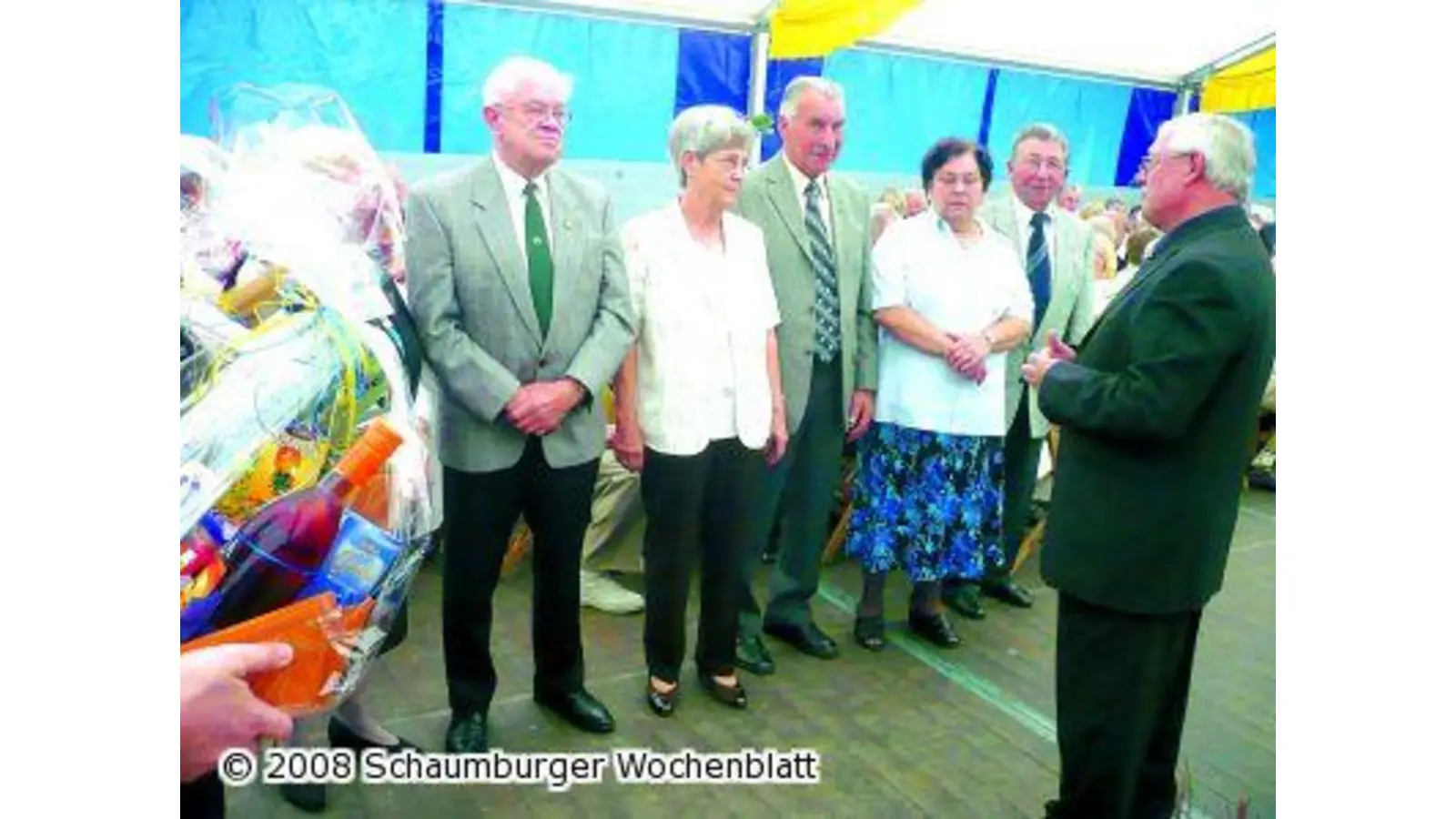 Per Handschlag zum Fest begrüßt (Foto: red)