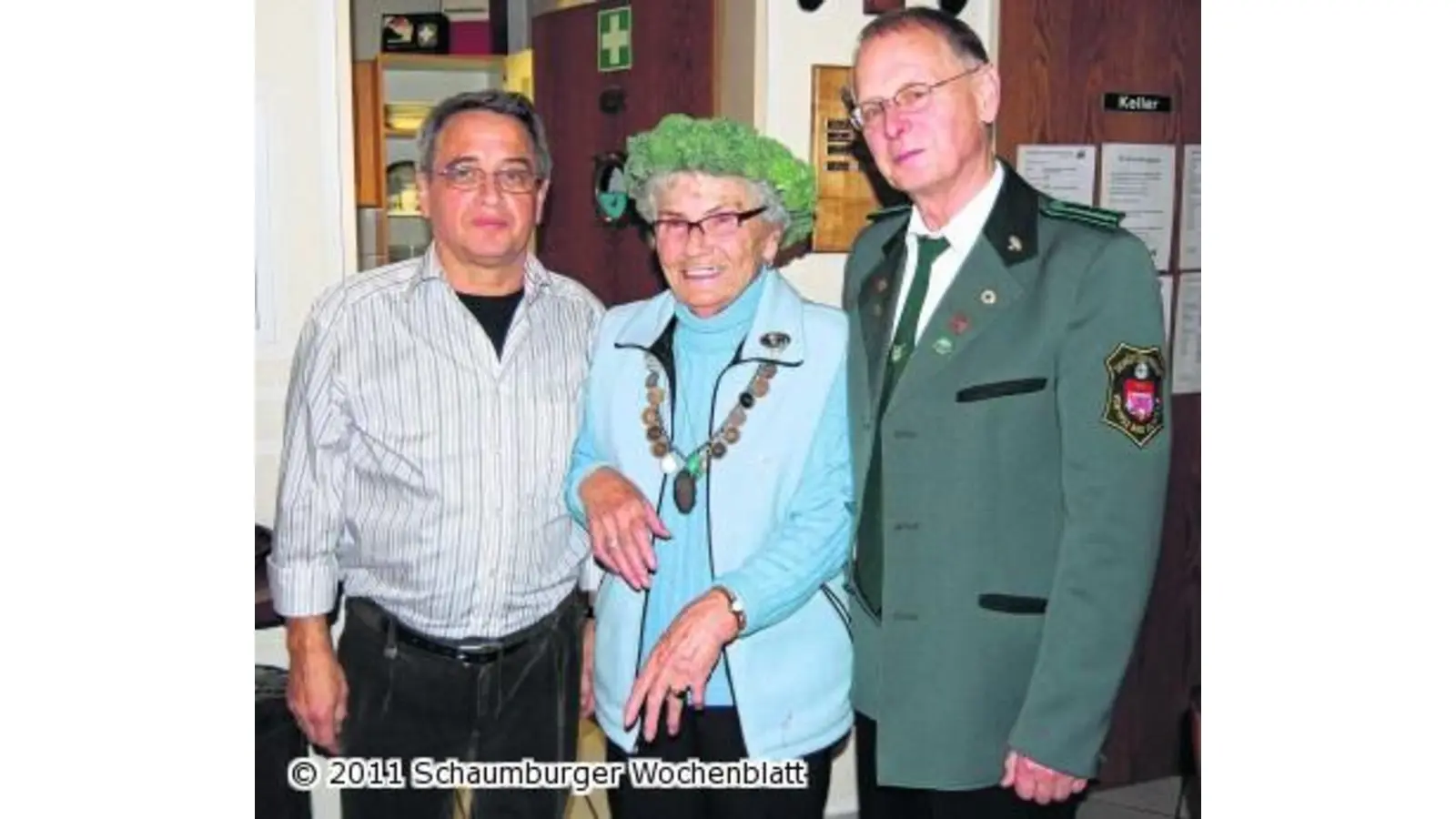 Elfriede Schutzeigel neue Grünkohlkönigin (Foto: red)
