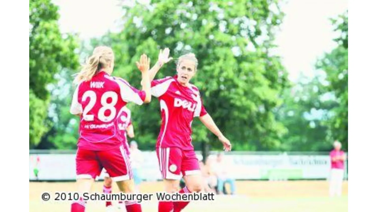 Wieder hochklassiger Frauenfußball in Lindhorst (Foto: bb)