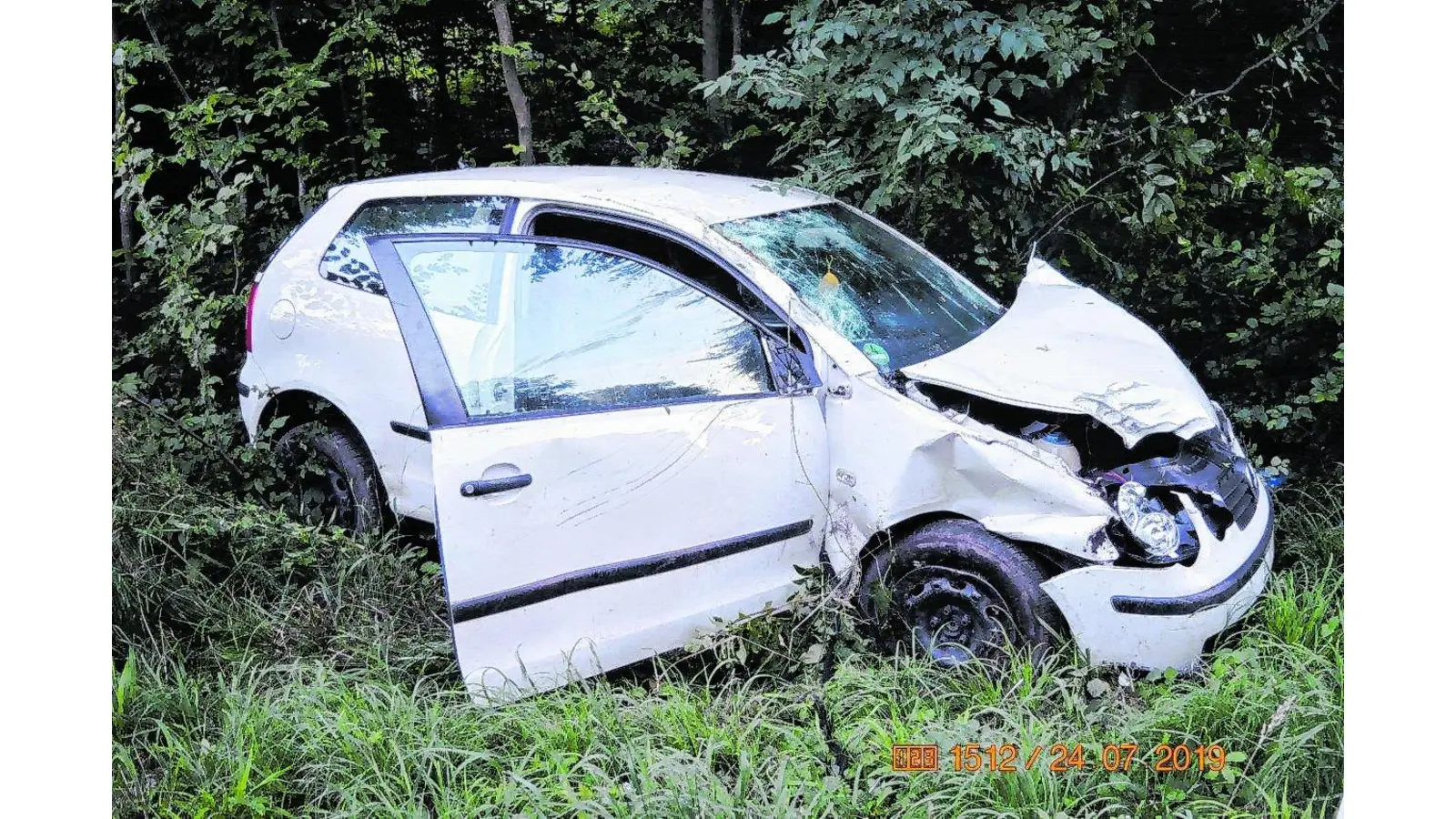 Am Pkw VW entstand ein Totalschaden. (Foto: red)