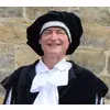 „Renaissance hat auch etwas mit der Autoschau zu tun - Leonardo da Vinci hat1487 das erste Fahrzeug mit Antrieb erfunden!”