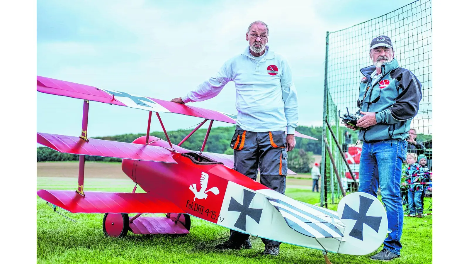 Mini-Flieger warten mit großer Show auf (Foto: tr)