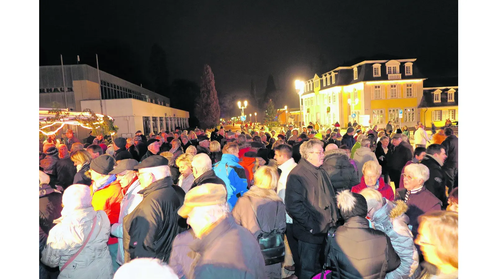 Bad Nenndorf strahlt wieder in weihnachtlichem Glanz (Foto: mh)