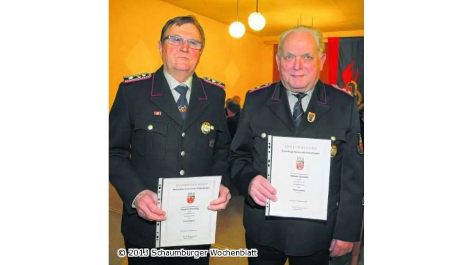 Feuerwehr ernennt zwei Ehrenmitglieder (Foto: wtz)