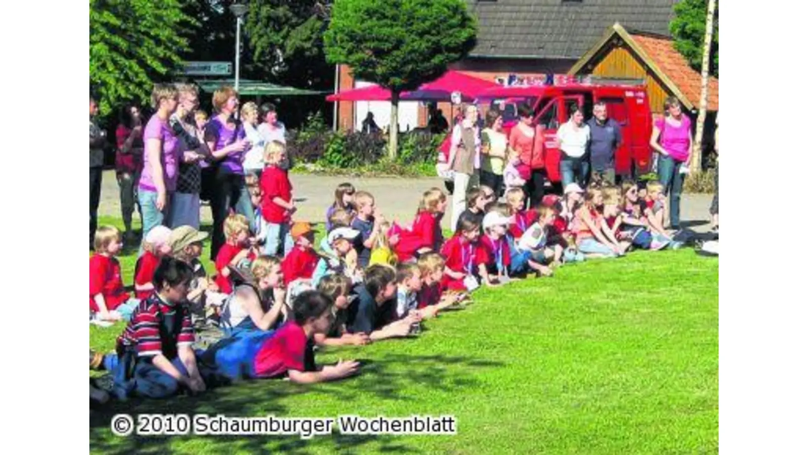 Brennendes Palettenhaus ist ruckzuck gelöscht (Foto: red)