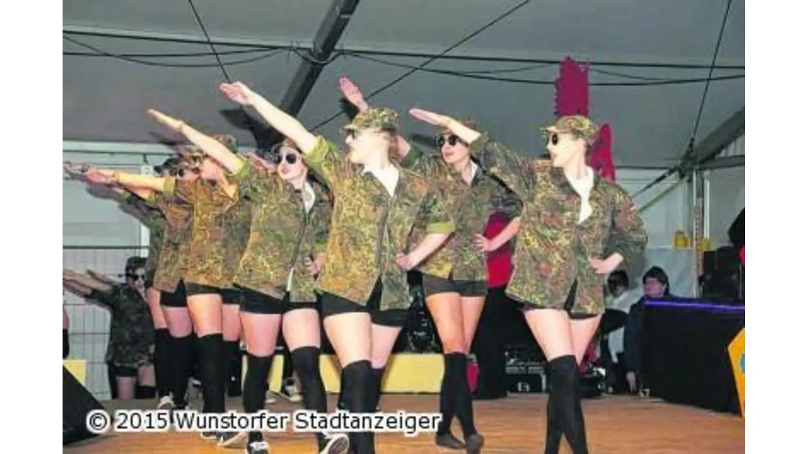 Tolle Premiere im vollbesetzten Zelt (Foto: mk)