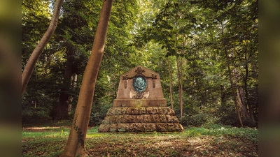 Das Landgrafendenkmal unterhalb der Buchenallee. (Foto: gk)