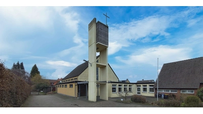Seit 50 Jahren Mittelpunkt der Katholiken in Rodenberg: Die Kirche Mariä Himmelfahrt. (Foto: gk)