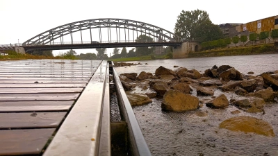 Historische Tiefststände von Flüssen im Sommer, historische Hochwasser nach längeren Regenphasen. Die Extreme nehmen zu und denen stellt sich der „Masterplan Wasser”, der jetzt dem Bauausschuss der Stadt Rinteln vorgestellt wurde.  (Foto: ste)