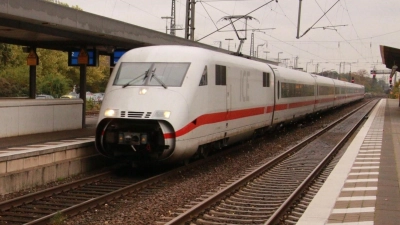 Die Bahn plant nun mit den sogenannten Varianten 3 und 4 den ICE-Trassenneubau. (Foto: privat)