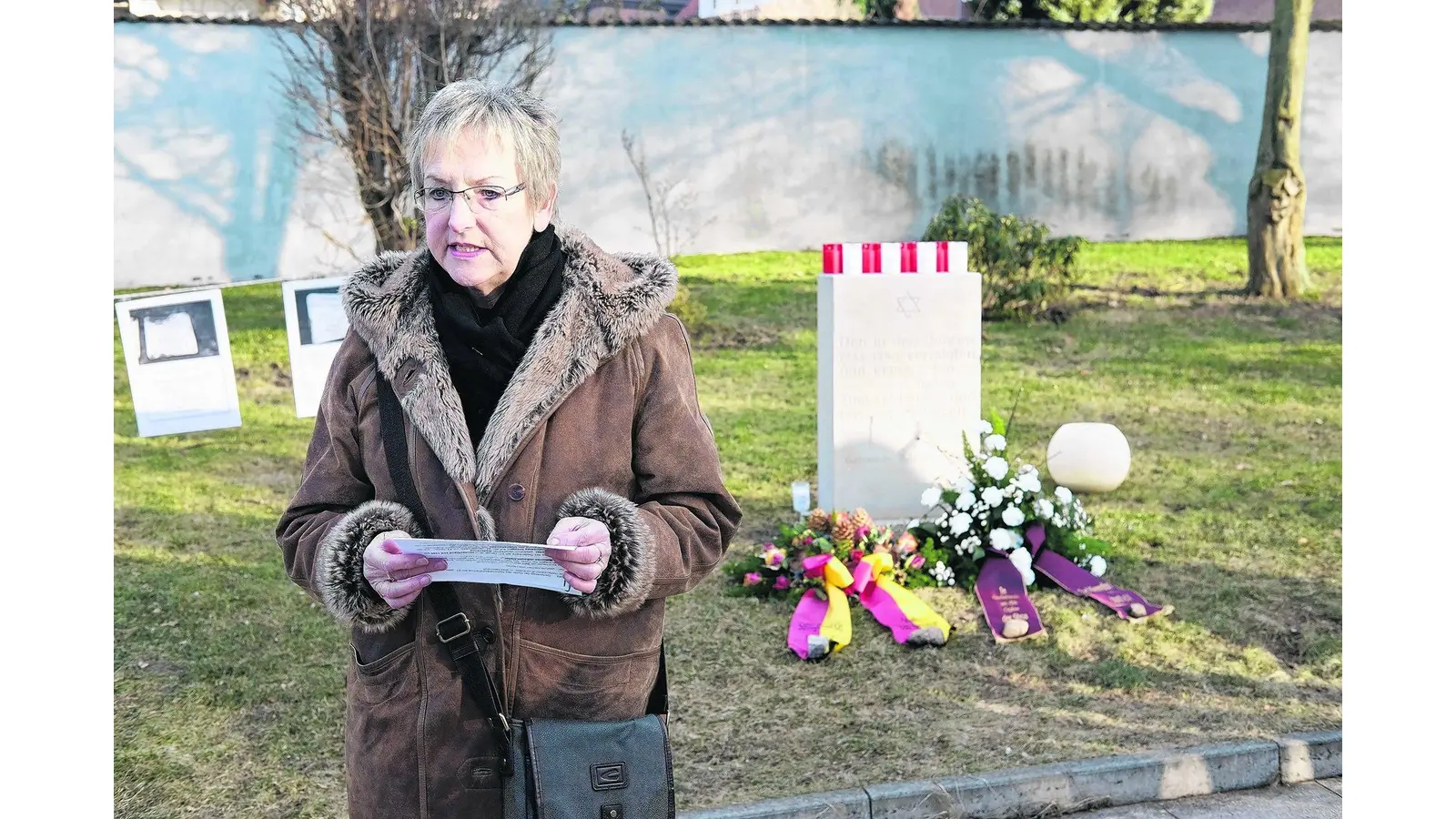 Eine Mahnwache gegen das Vergessen (Foto: tr)