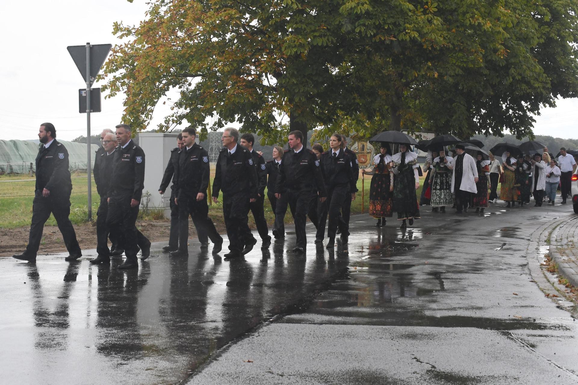100 Jahre Feuerwehr Lindhorst. (Foto: NADINE DRESSLER)