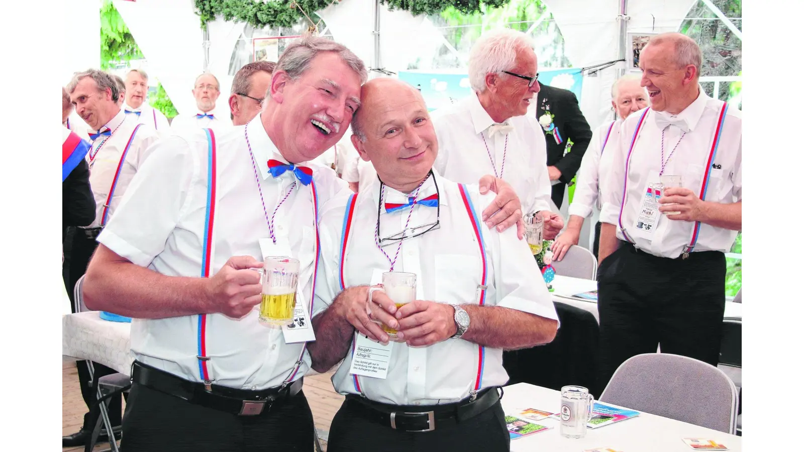 Das neue Zelt wird offiziell getauft (Foto: bb)