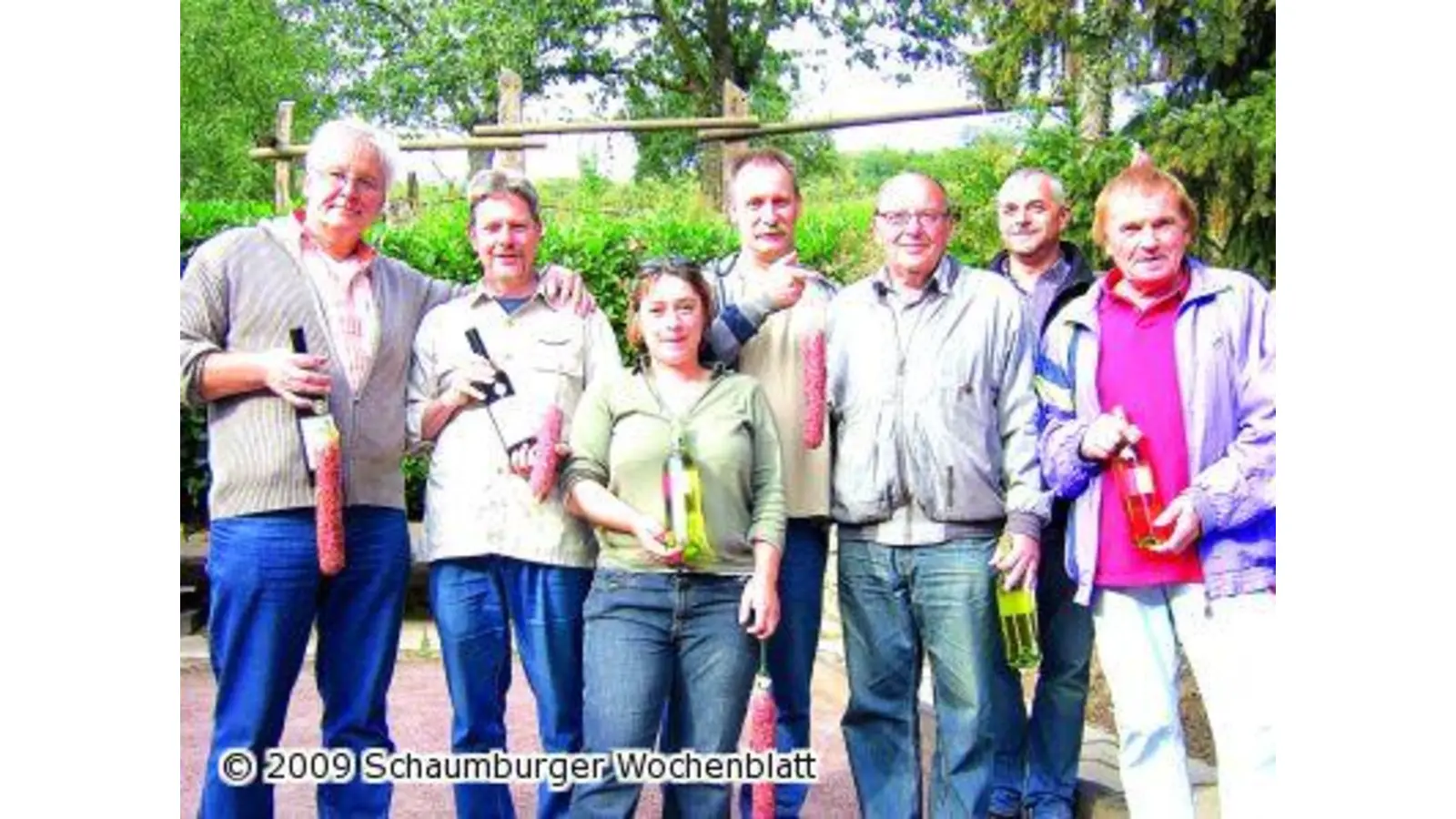 Bouler kämpfen um die Wurst (Foto: mk)