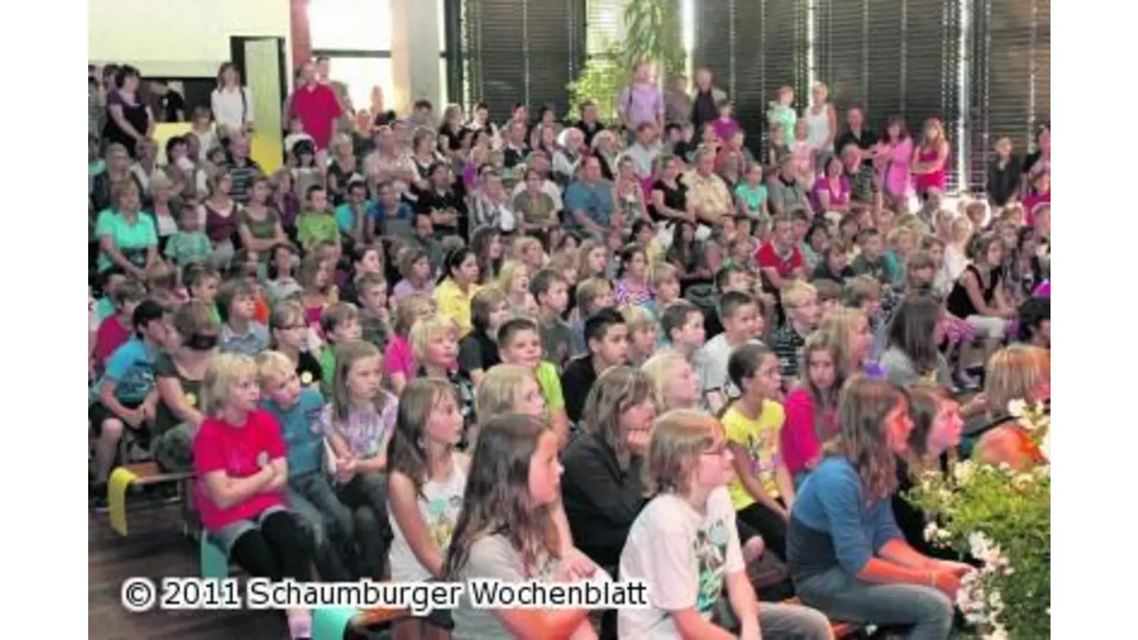 Volles Haus zur Einschulungsfeier (Foto: mh)