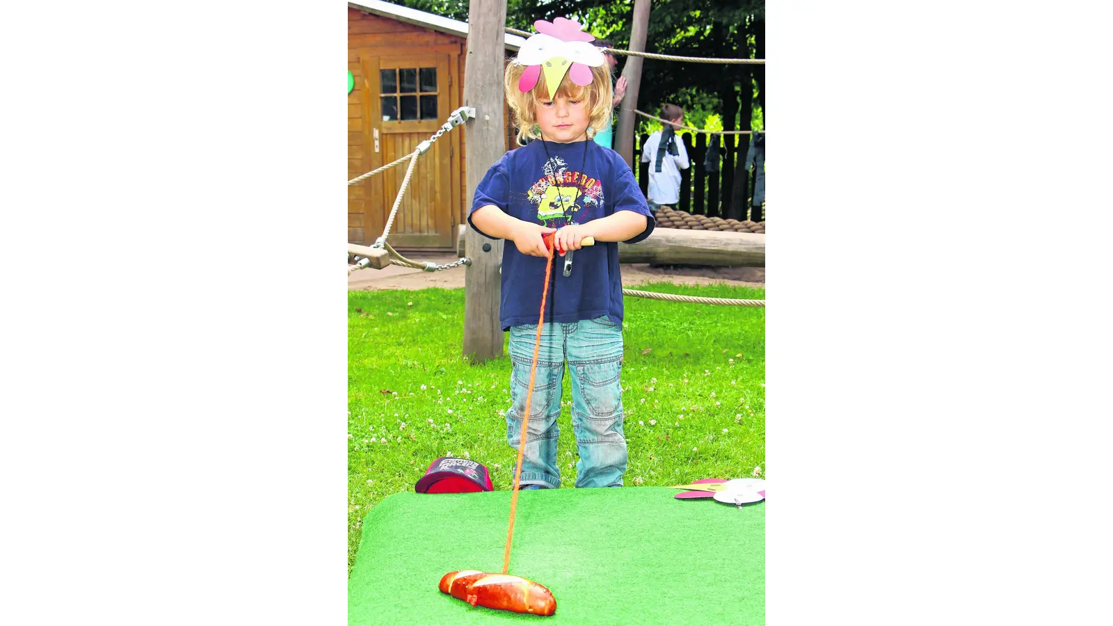 Kleine Abenteurer angeln Hühner (Foto: jl)