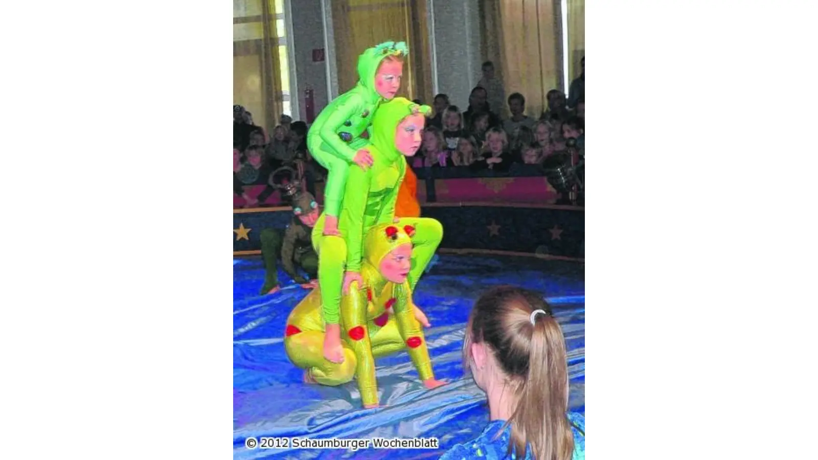 Kleine Ente und großer Elefant (Foto: al)
