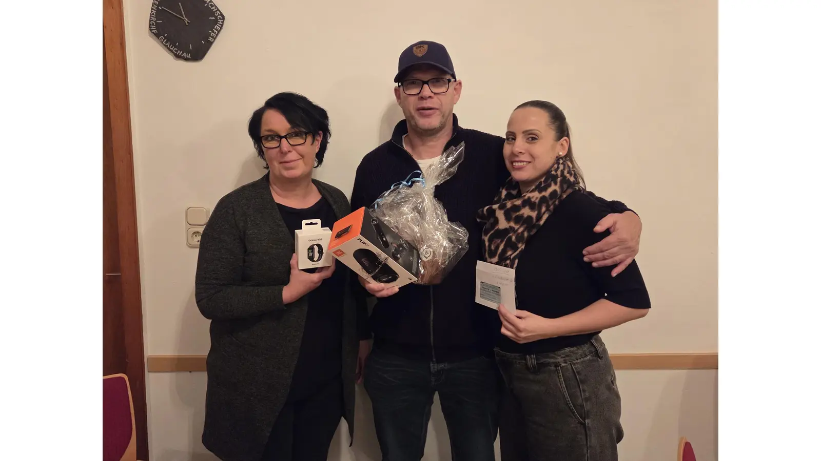 Gewinner Knobeln Annika Selzer (2.) Peter Dresenkamp (1.), Kathrin Seifert (3.). (Foto: privat)