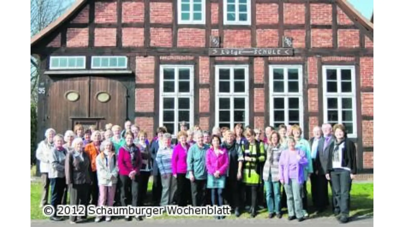 Gästeführerinnen treffen sich mitten auf dem Lande Arbeitstreffen im Geburtsort von Wilhelm Busch (Foto: bb)