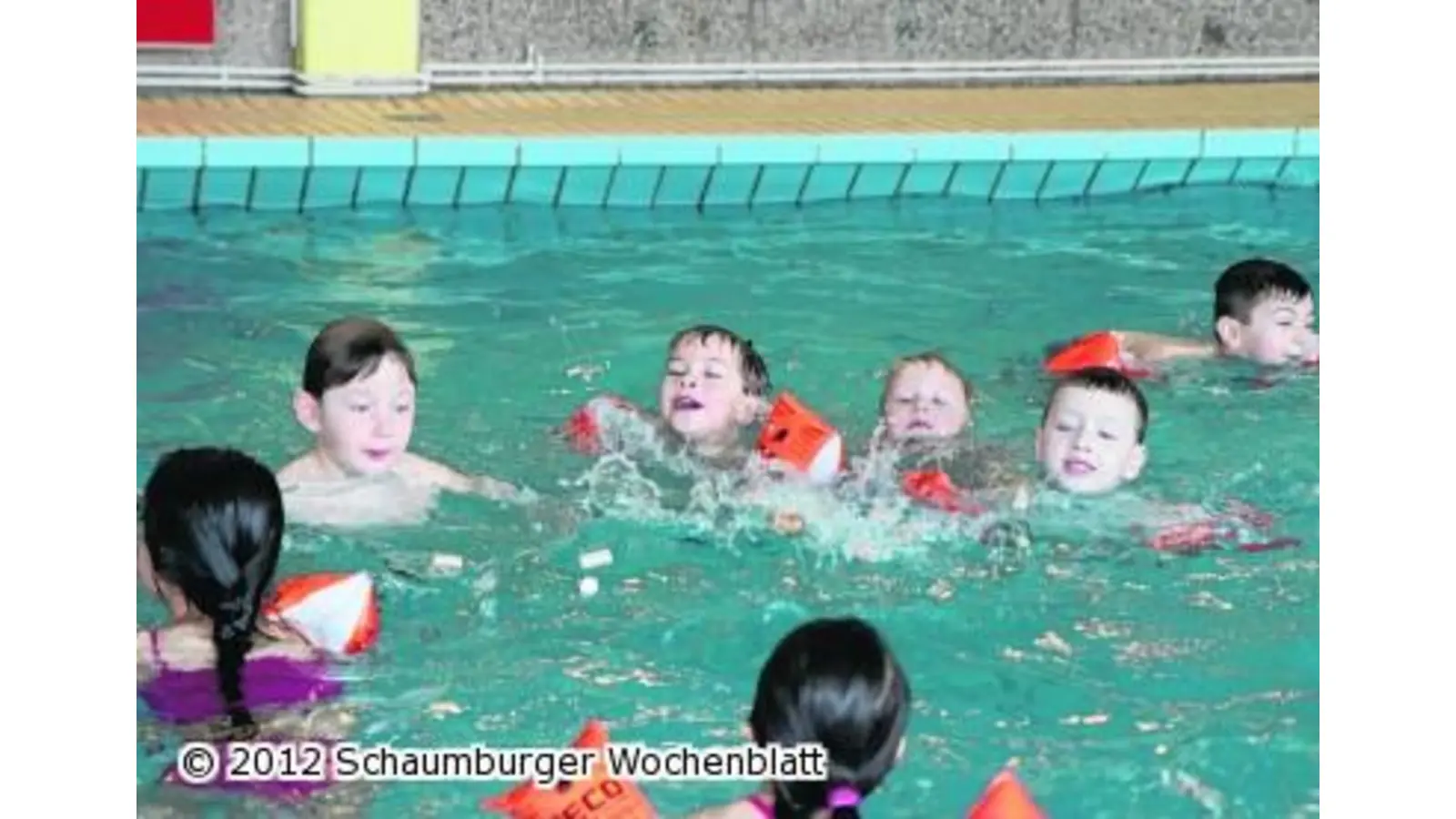 Kindergartenkinder werden kleine Wasserratten (Foto: bb)