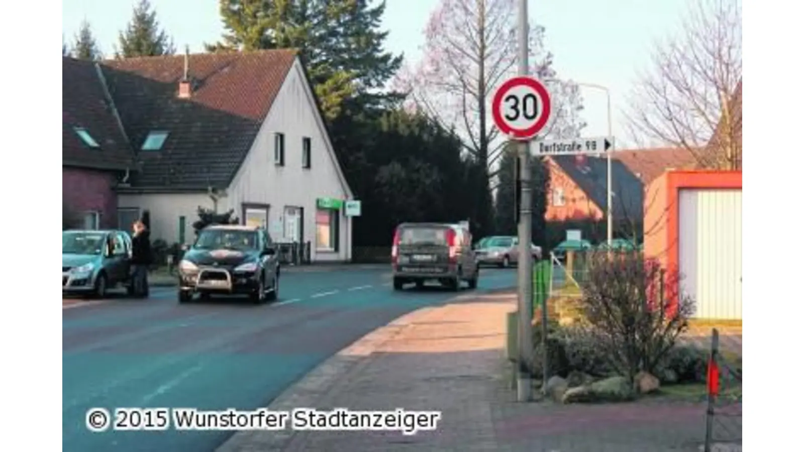 Tempo 30 Schild soll bleiben (Foto: tau)