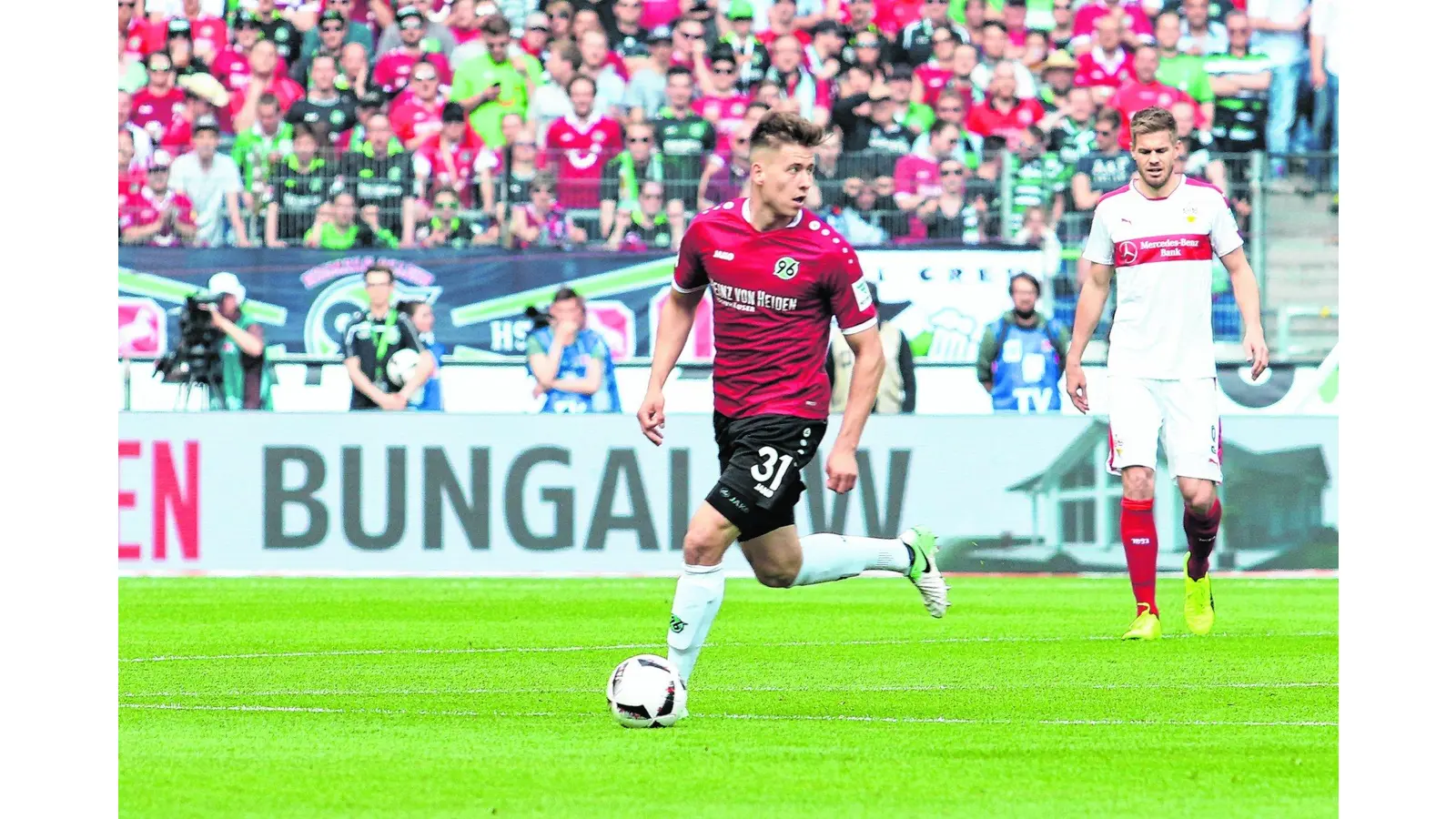 96 will im Heimspiel Schalke ausbremsen (Foto: bb)