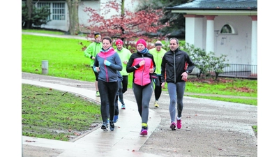 Seit mittlerweile 15 Jahren gehen Sportler zum Jahreswechsel auf die Laufstrecke (Archivbild).  (Foto: bb)