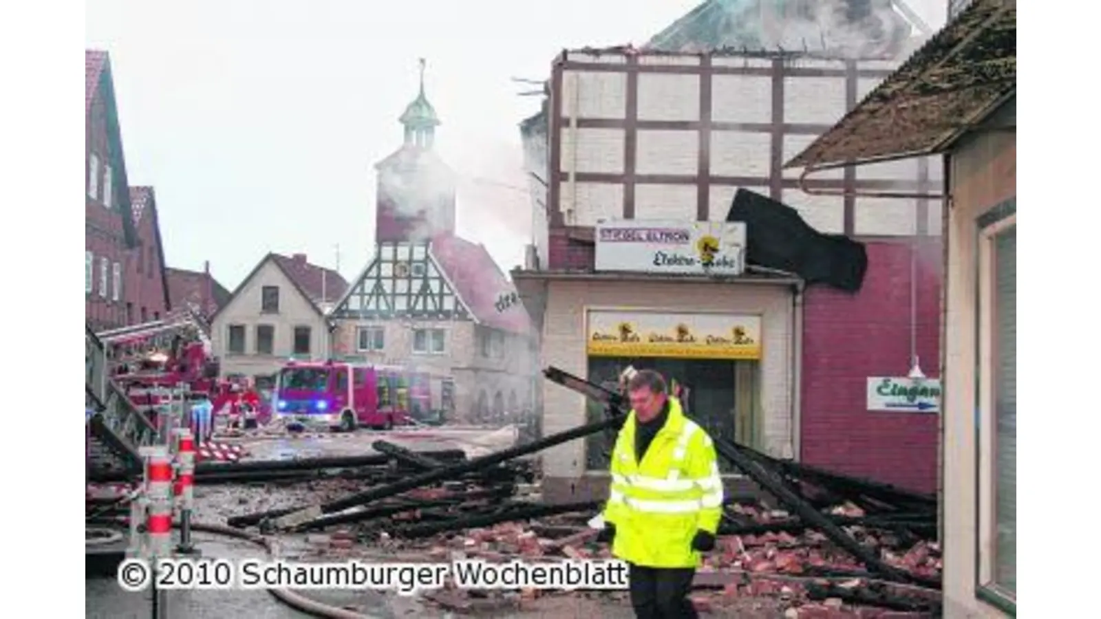 Brand zerstört Fachwerkhaus (Foto: ih)