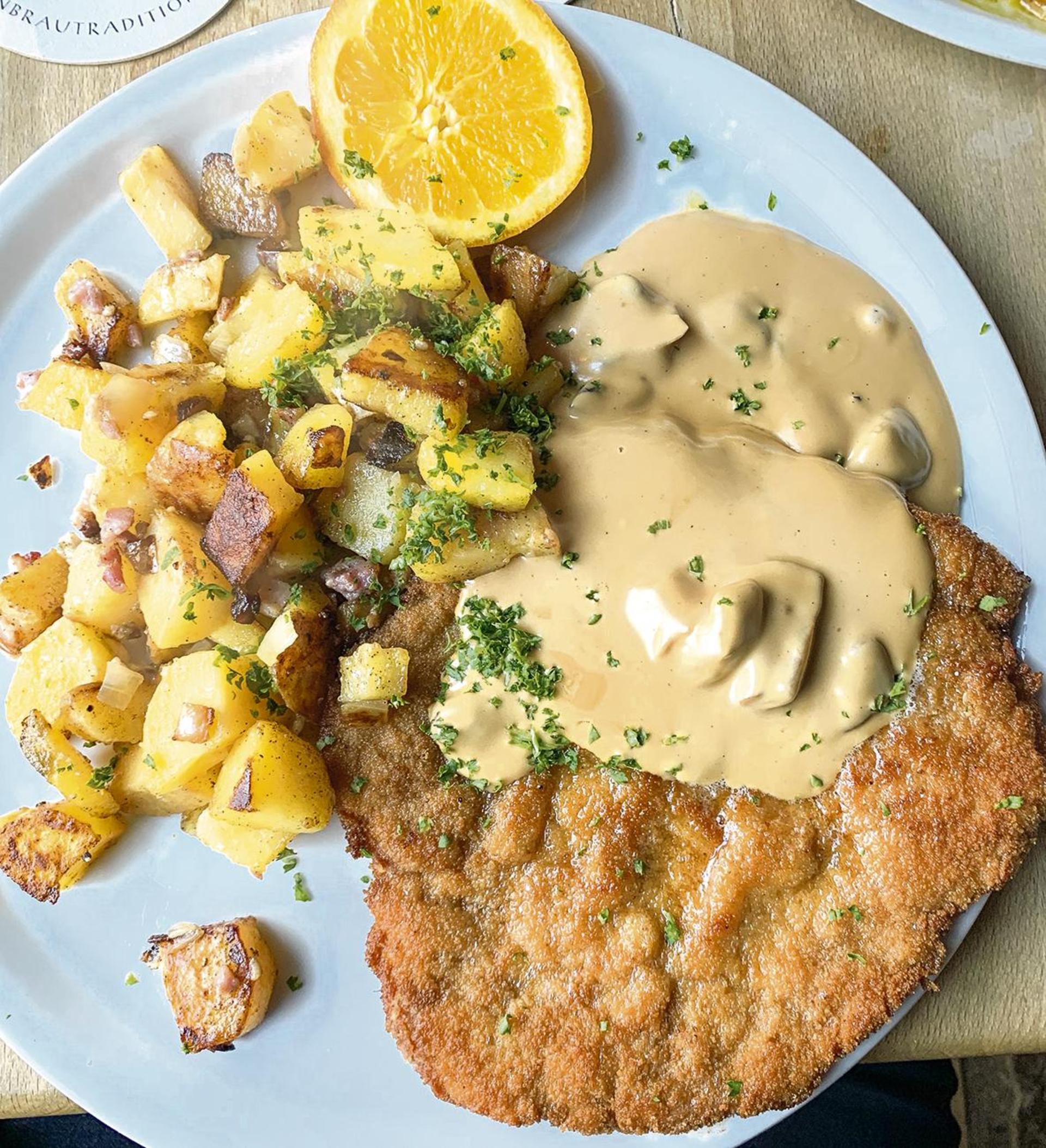 Rahmschnitzel. (Foto: Christian Kutschera)