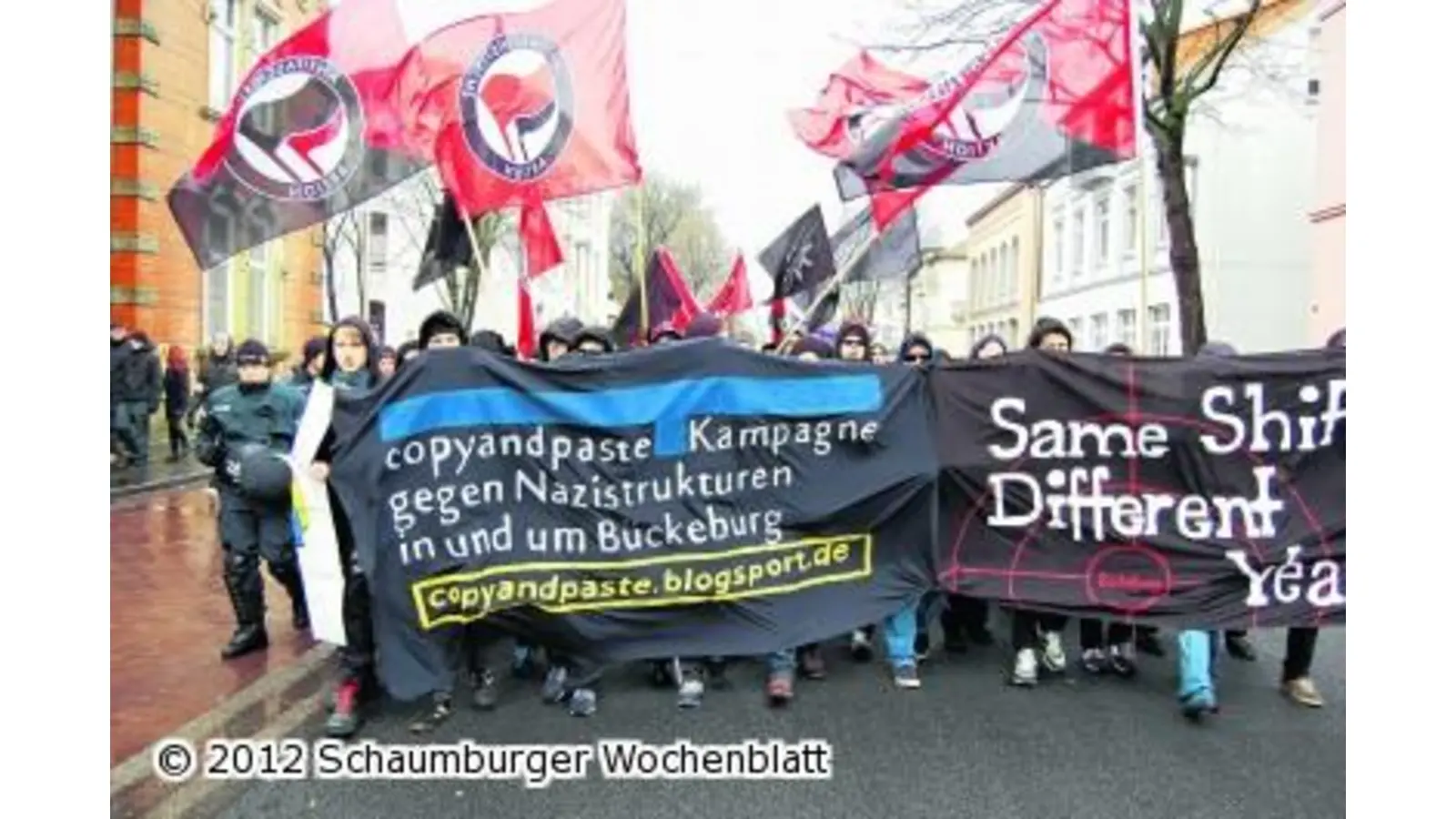 Eine Stadt zeigt dem Faschismus die rote Karte (Foto: red)
