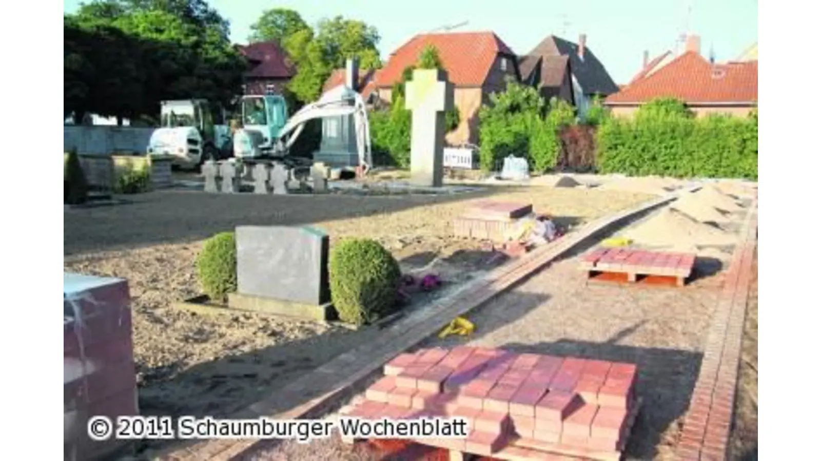 Der Kirchplatz wird ein Schmuckstück (Foto: gi)