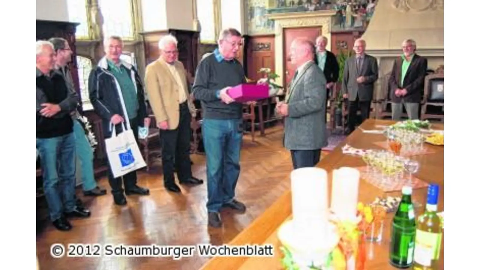 Bürgermeister informiert über die Stadtgeschichte (Foto: red)