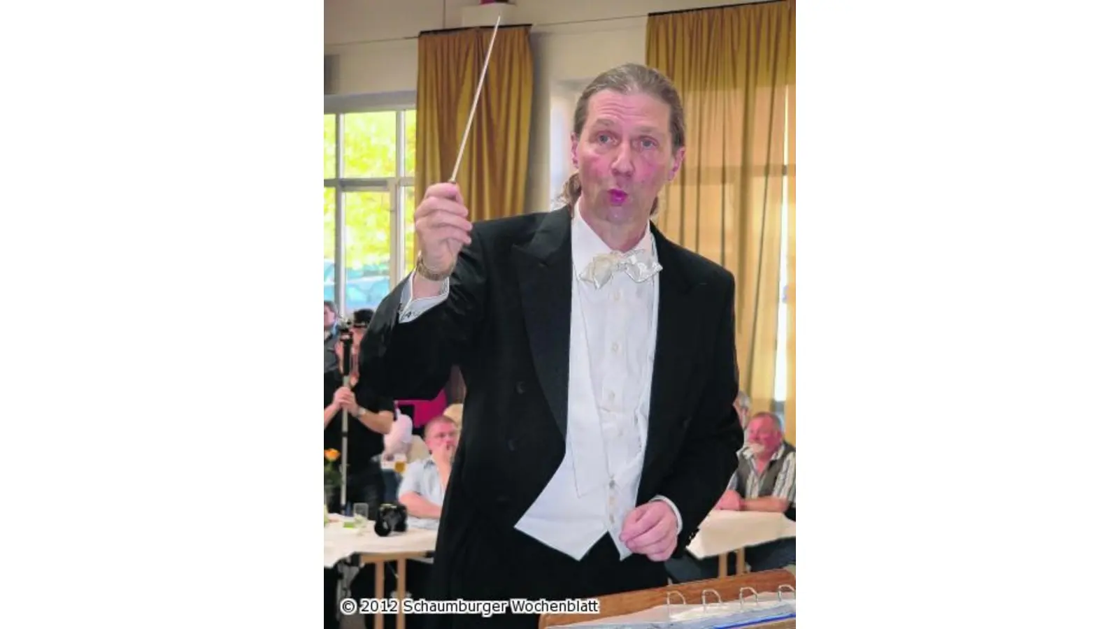 Blaskapelle spielt auch Opernmelodien (Foto: al)