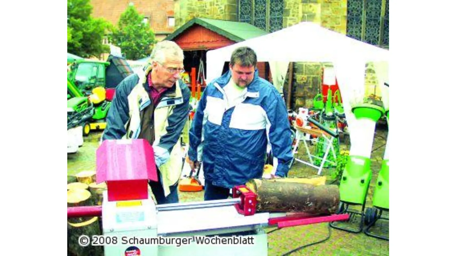 Erster Brennholzmarkt mit Bauernmarkt (Foto: ste)