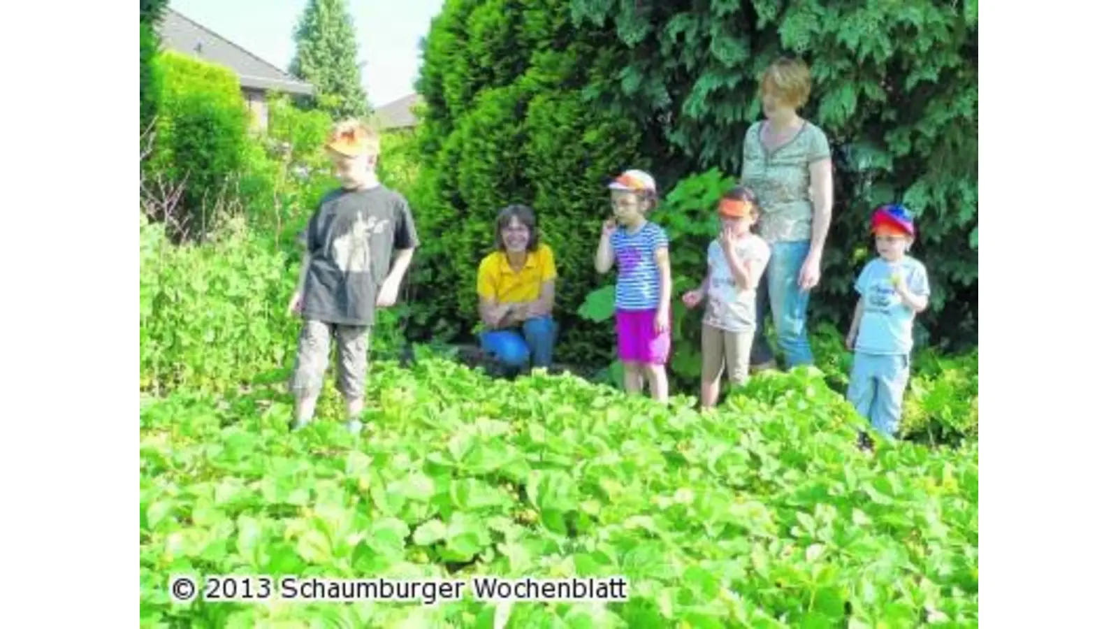 Kleine Besucher vor großen Maschinen (Foto: al)