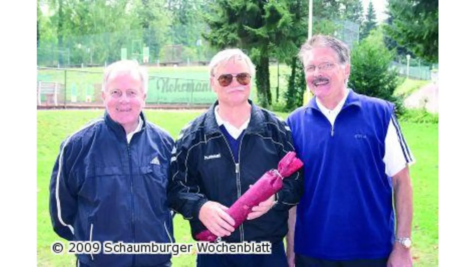Spanferkel lockt Tennisspieler zum beliebten Sommerfest (Foto: pp)