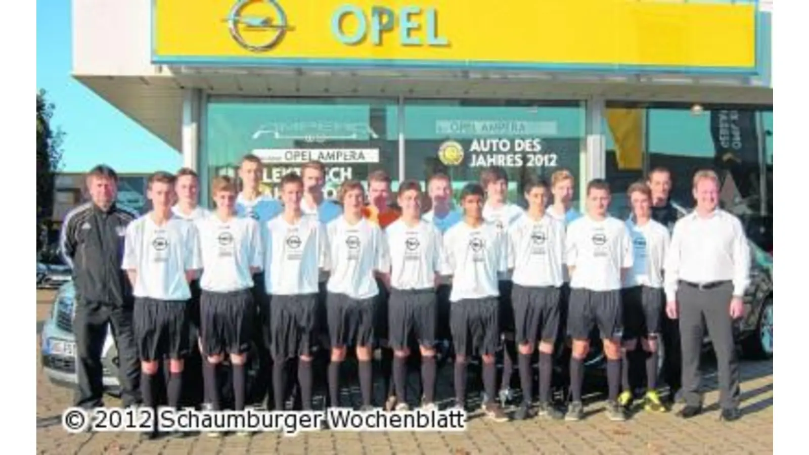 Autohaus Starnitzke unterstützt VfL (Foto: red)