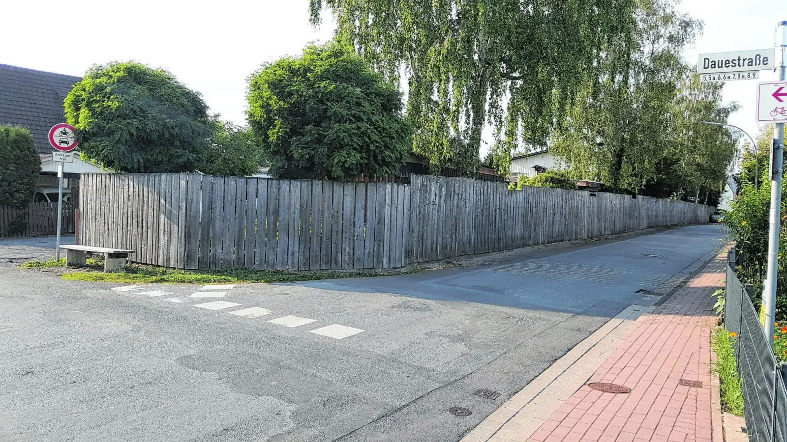 Drei Geschosse sind eines zuviel (Foto: ste)