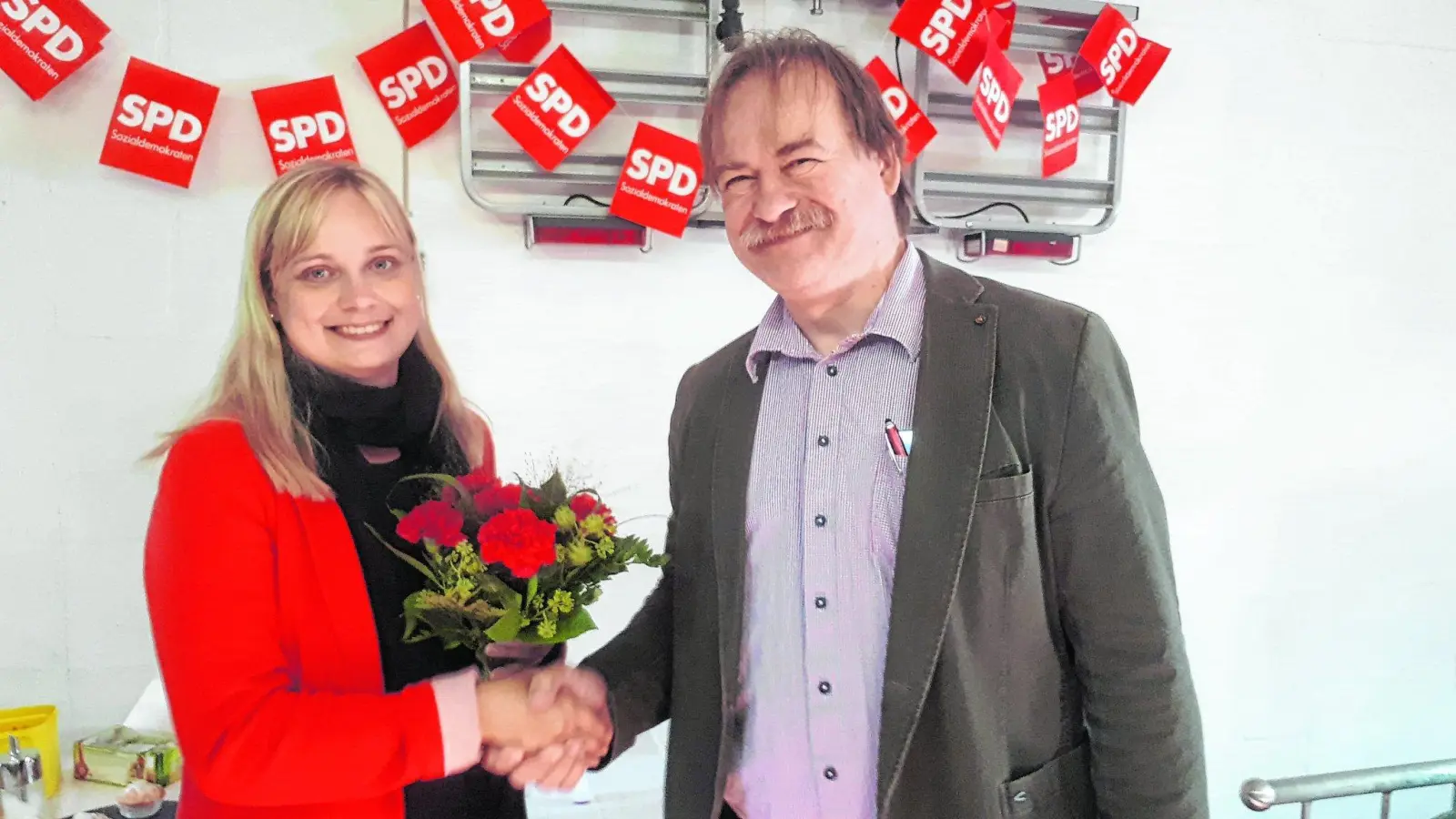 Wahlkampf bei lecker Kaffee und Kuchen (Foto: red)