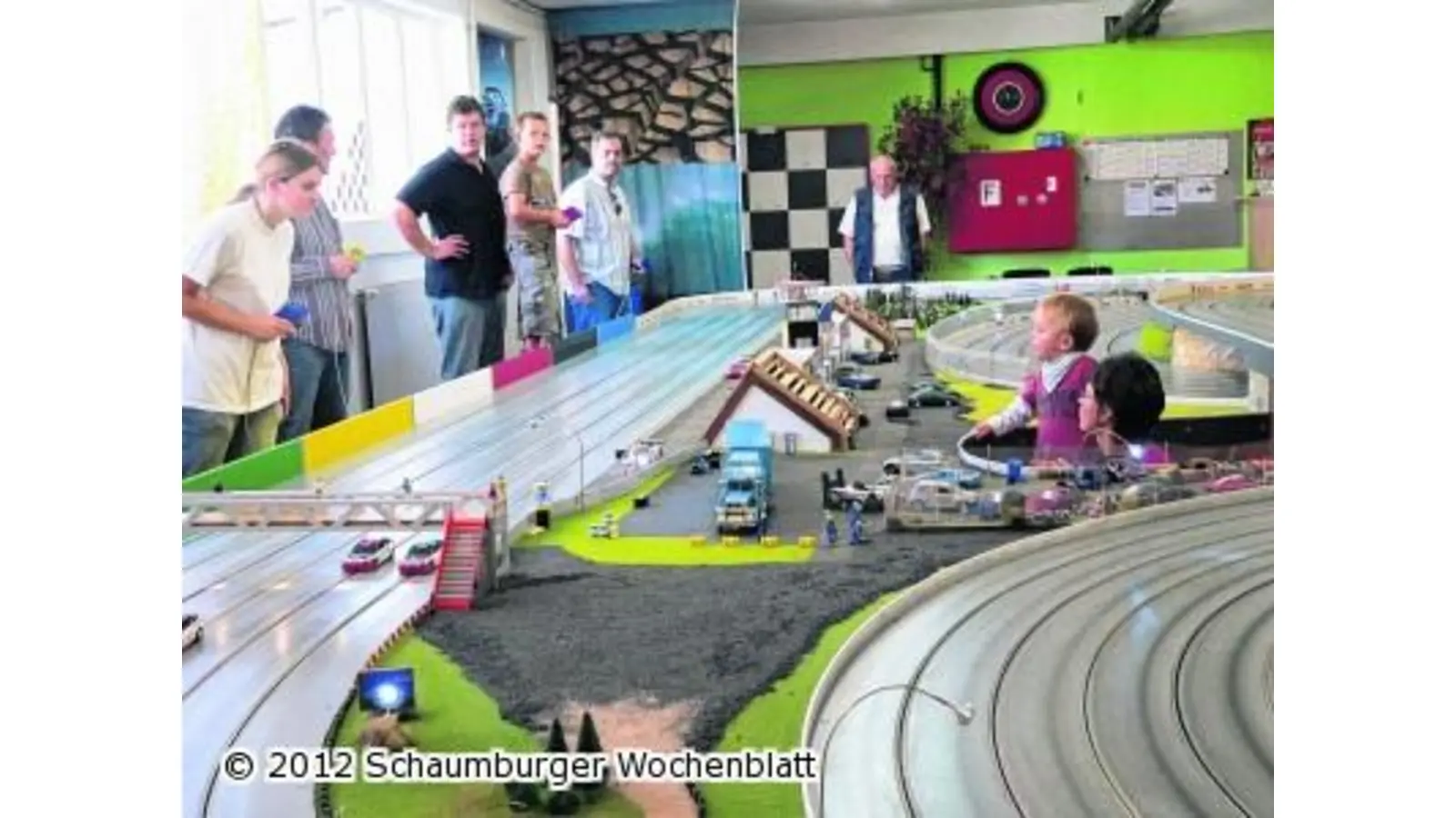 Auf Knopfdruck mit Vollgas über die Bahn (Foto: al)