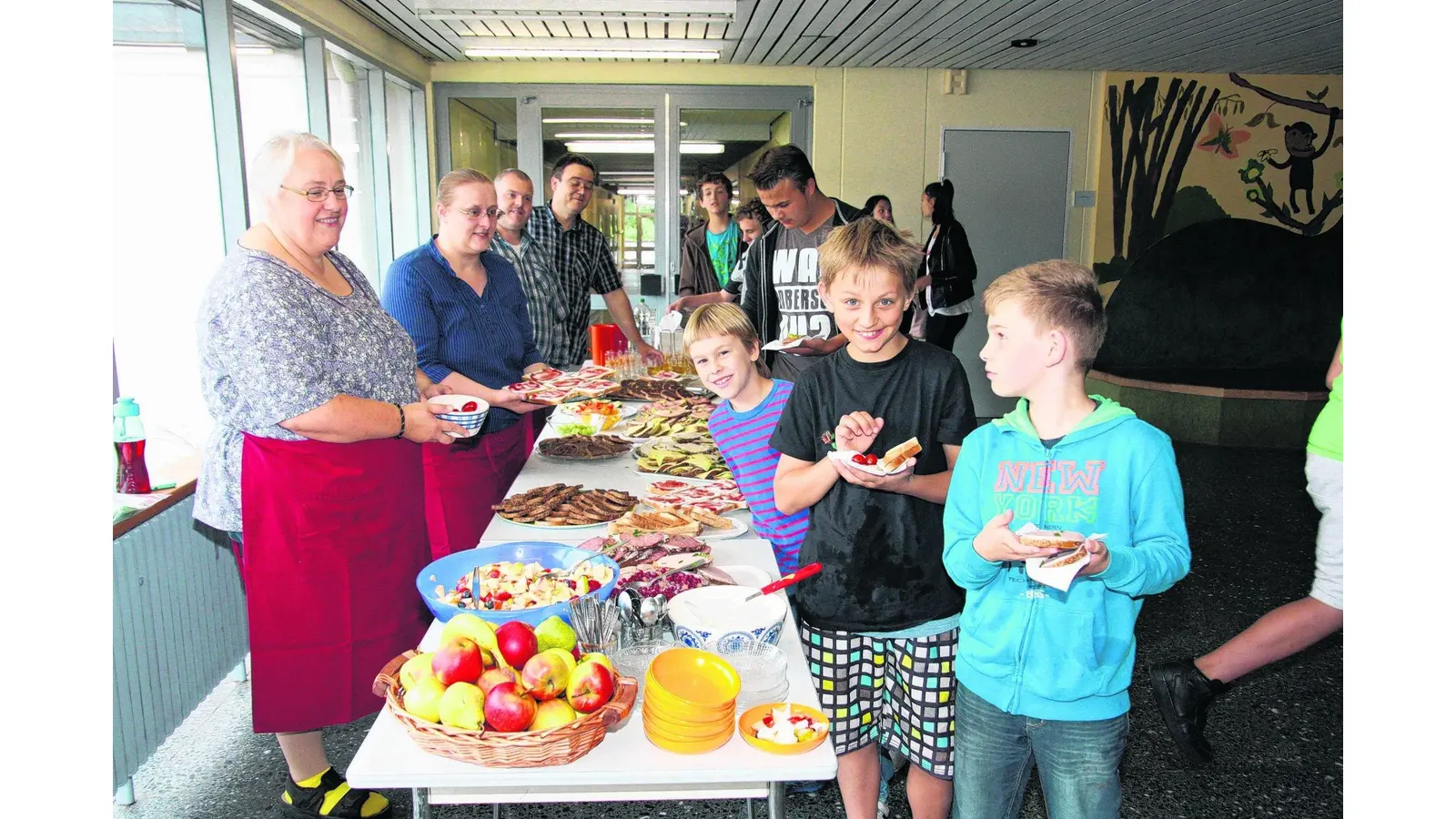 Schulfrühstück kommt prima an (Foto: gi)