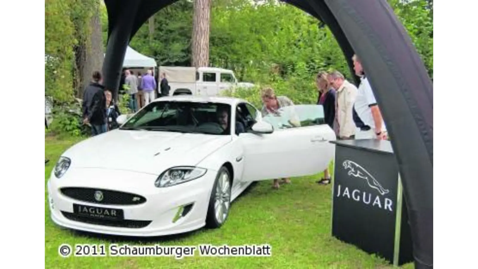 Exklusive Fahrzeuge ganz im englischen Stil (Foto: red)