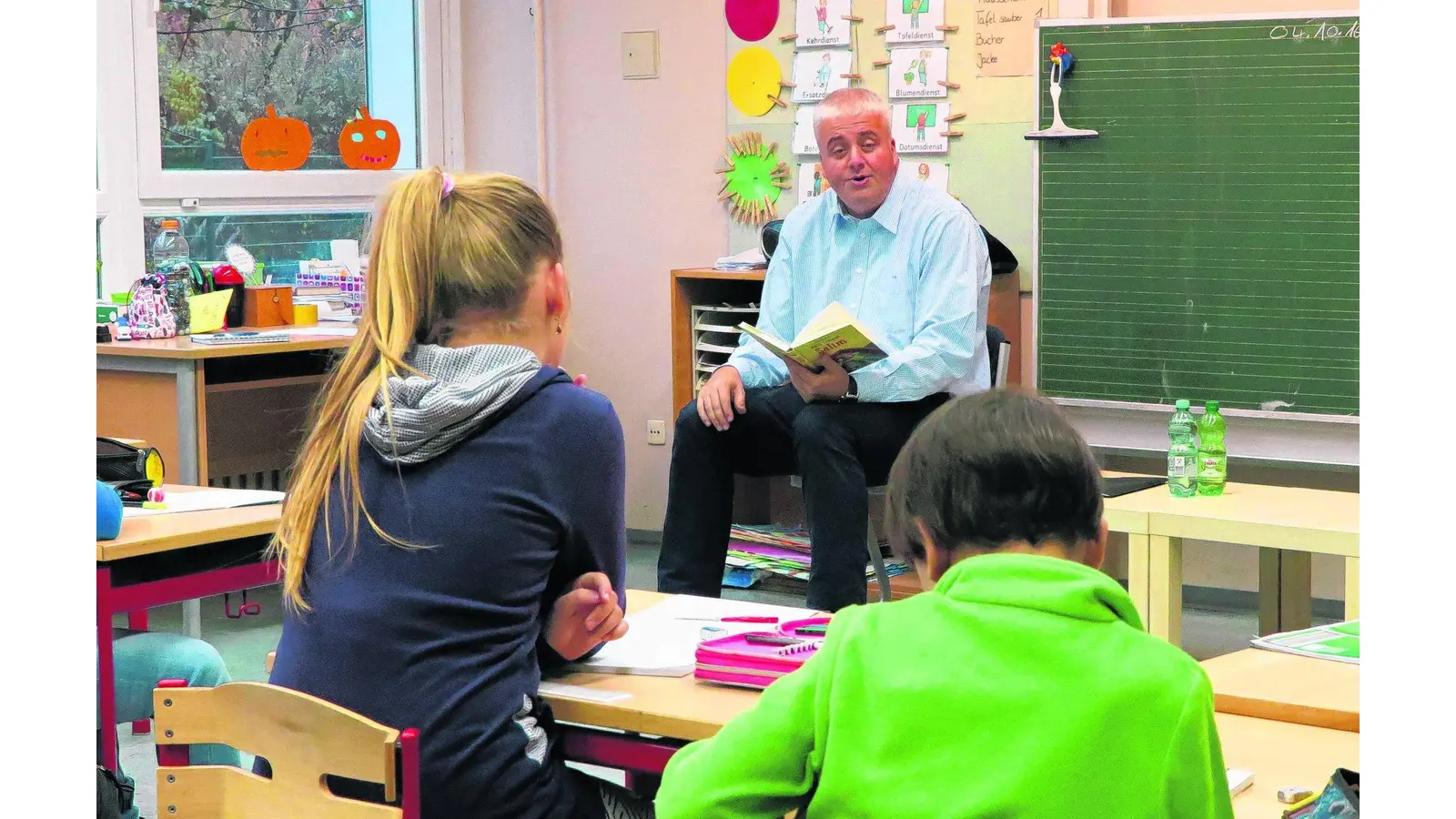 Vorlesen hat für Burkhard Balz Priorität (Foto: mh)
